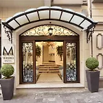 Mirrors Hotel