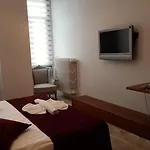 Triada Otel