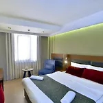 Zimmer Bosphorus Hotel