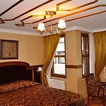 Aruna Boutique Hotel