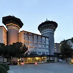 Alkoçlar Adakule Hotel