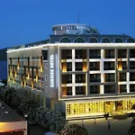 Sunrise Hotel