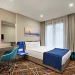 Tryp by Wyndham Istanbul Taksim