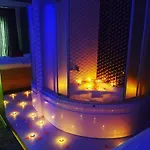 Luu Suite