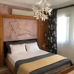 Sakiz Kizi Butik Otel