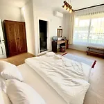 Moya Urla Butik Otel