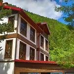Iskalita Otel