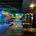 Yolo Otel