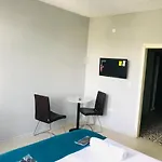 Tekyamac House