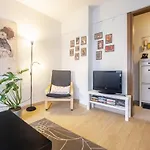 Flat With Balcony Near Bull Statue In Kadikoy