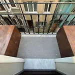 Apt W/ Balcony In Center,5 Mn Walk To Istiklal