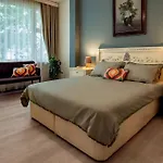 Spacious & Peaceful 2Br Central Apt. W/ Balcony