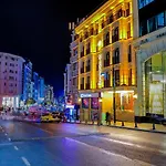 Manors Hotel