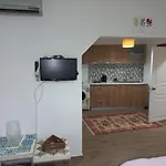 Silent Corner 1