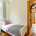Historical Building 2 Min To Galata Tower