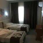 Kamali Apart 201
