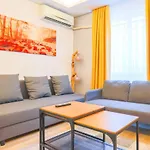 Charming Flat 500 M To Uskudar Ferry Station