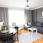 Stylish And Central Flat In Kadikoy