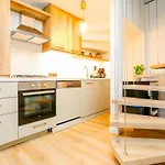 Charming Flat 500 M To Uskudar Ferry Station