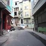 Private Room In Heart Of Taksim Square 1