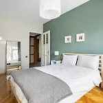 Spacious Flat Near Caddebostan Coast