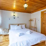 Cozy Flat Near Trendy Attractions In Balat Fatih