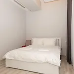 Mdern And Spacious A