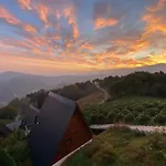 Doga Icerisinde Goel Ve Deniz Manzarali Bungalov