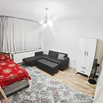 Affordable Private Room In A Shared Flat In Sisli