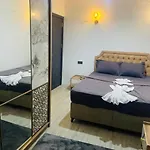 Lux Home With Perfect Location