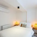 Excellent Flat With Lovely Backyard In Cihangir