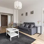 Specious And Stylish Apartment Near Bagdat Street With Excellent Location In Kadikoy
