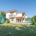 Vintage Villas