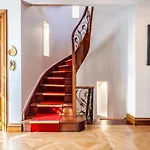 Studio In Historic Mansion In Beylerbeyi