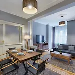 Marvelous 4 Bedroom Apartment / Perfect Location