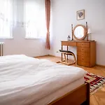 Spacious Flat With Central Location In Beyoglu