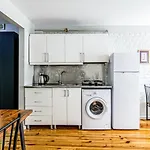 Flat With Balcony And Shared Terrace In Beyoglu