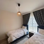 3 Bedroom Apartment At Venara Bagcilar - Istanbul