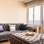 Furnished Stylish Sea View Flat In Izmir Konak