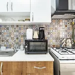 Lovely Flat Near Shore And Trendy Spots In Kadikoy