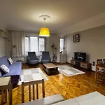 Cozy Apartment In Kadikoy