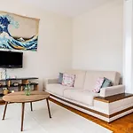 Furnished And Spacious Flat In Central Kadikoy