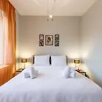 Comfy Flat
