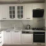 Ultra Lux Apartment Beside Metro And Sabiha Goekcen Airport