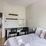 Large Airy Cool & Cozy 2Br W Acs And Balcony