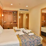Cumbali Plaza Hotel