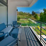 Marvelous Villa With Pool And Jacuzzi In Fethiye