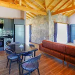 Villa Rich Stone