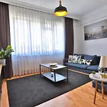 Stylish And Convenient Apartment In Sisli