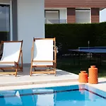 Gorgeous Central 5Br 5Ba Villa With Private Pool